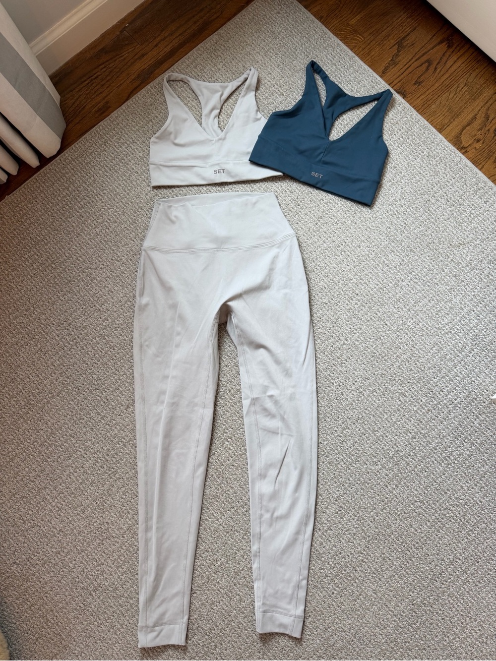 SET Active High-Waist Leggings & Sports Bra in Light Gray + Blue